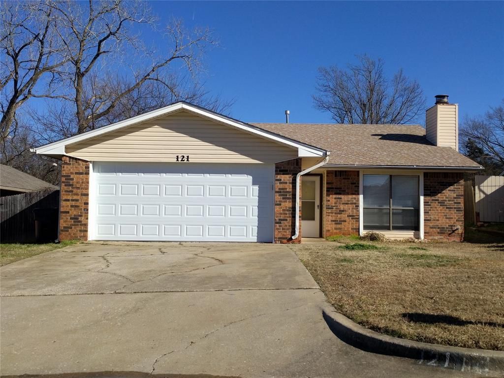 121 Stonewood Drive, Noble, OK 73068