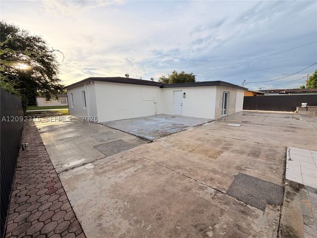 14025 Jackson St, Miami, FL 33176