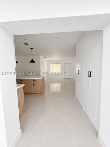 14025 Jackson St, Miami, FL 33176