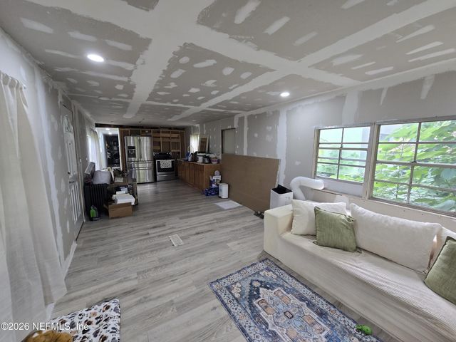 10733 GLADWYNNE Road, Jacksonville, FL 32218
