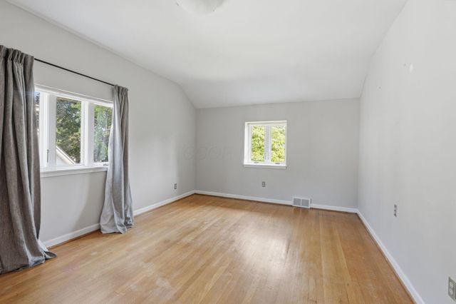 2281 Northwest Boulevard, Columbus, OH 43221