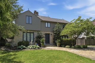 2281 Northwest Boulevard, Columbus, OH 43221