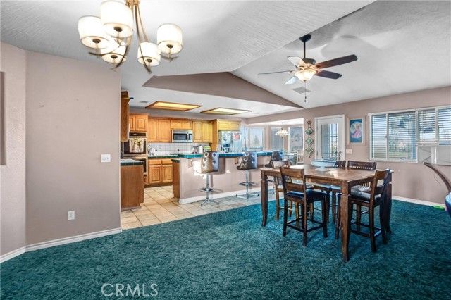 10439 Mesa, Oak Hills, CA 92344