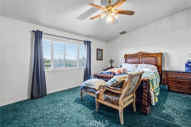 10439 Mesa, Oak Hills, CA 92344