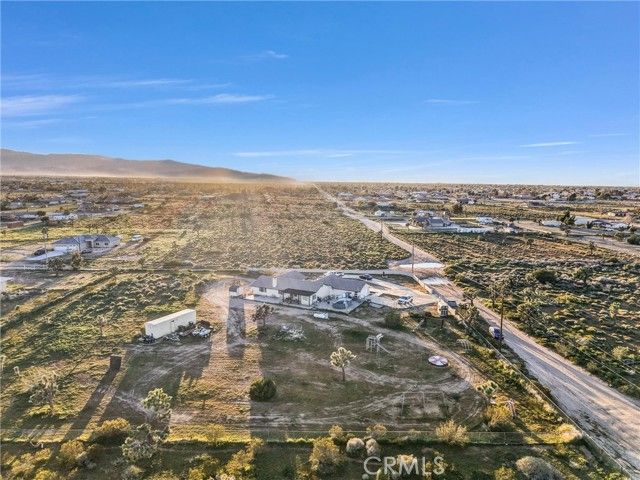 10439 Mesa, Oak Hills, CA 92344