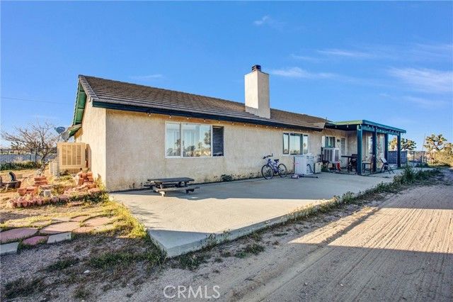 10439 Mesa, Oak Hills, CA 92344