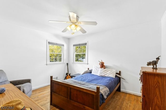 591 Harris Dr, Rahway City, NJ 07065