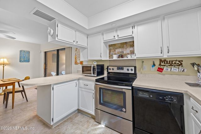 327 GREENCASTLE Road 54, Jacksonville, FL 32225