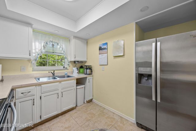 327 GREENCASTLE Road 54, Jacksonville, FL 32225