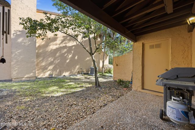 327 GREENCASTLE Road 54, Jacksonville, FL 32225