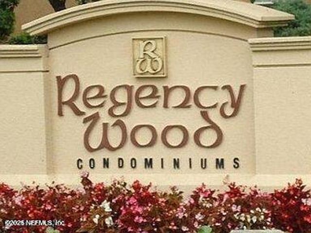 327 GREENCASTLE Road 54, Jacksonville, FL 32225