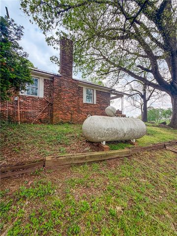 8111 Highway 103, Green Forest, AR 72638