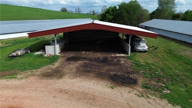 8111 Highway 103, Green Forest, AR 72638
