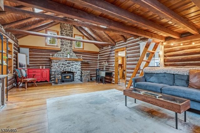 75 Upper Hibernia Road, Rockaway Twp., NJ 07866