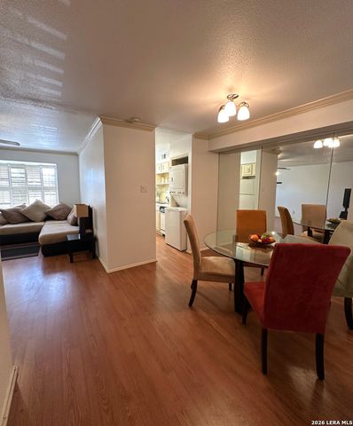 7834 Broadway Apt 304, San Antonio, TX 78209