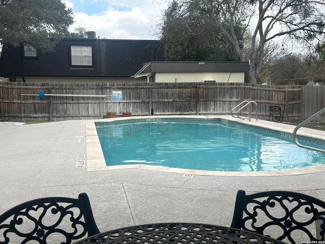 7834 Broadway Apt 304, San Antonio, TX 78209