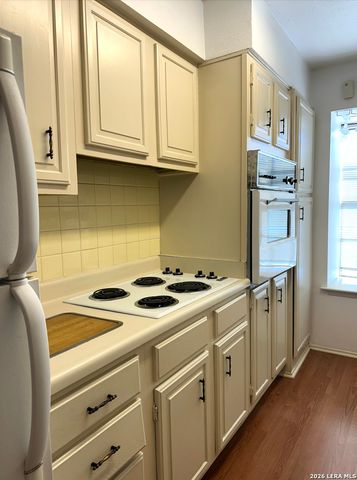 7834 Broadway Apt 304, San Antonio, TX 78209