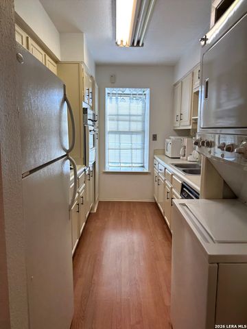 7834 Broadway Apt 304, San Antonio, TX 78209