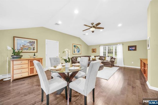 68 Fieldstone Place, Wayne, NJ 07470