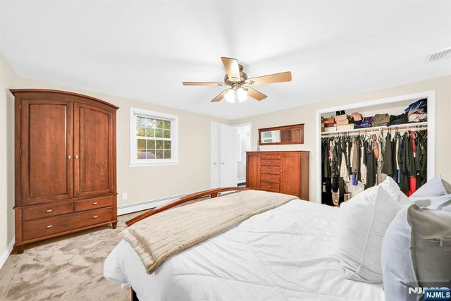 68 Fieldstone Place, Wayne, NJ 07470