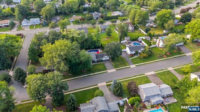 68 Fieldstone Place, Wayne, NJ 07470