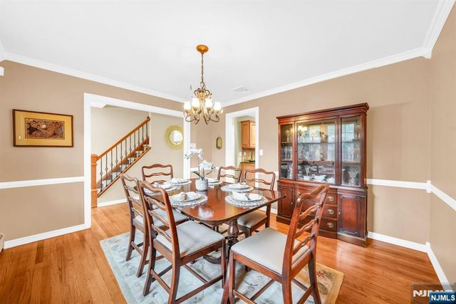 68 Fieldstone Place, Wayne, NJ 07470