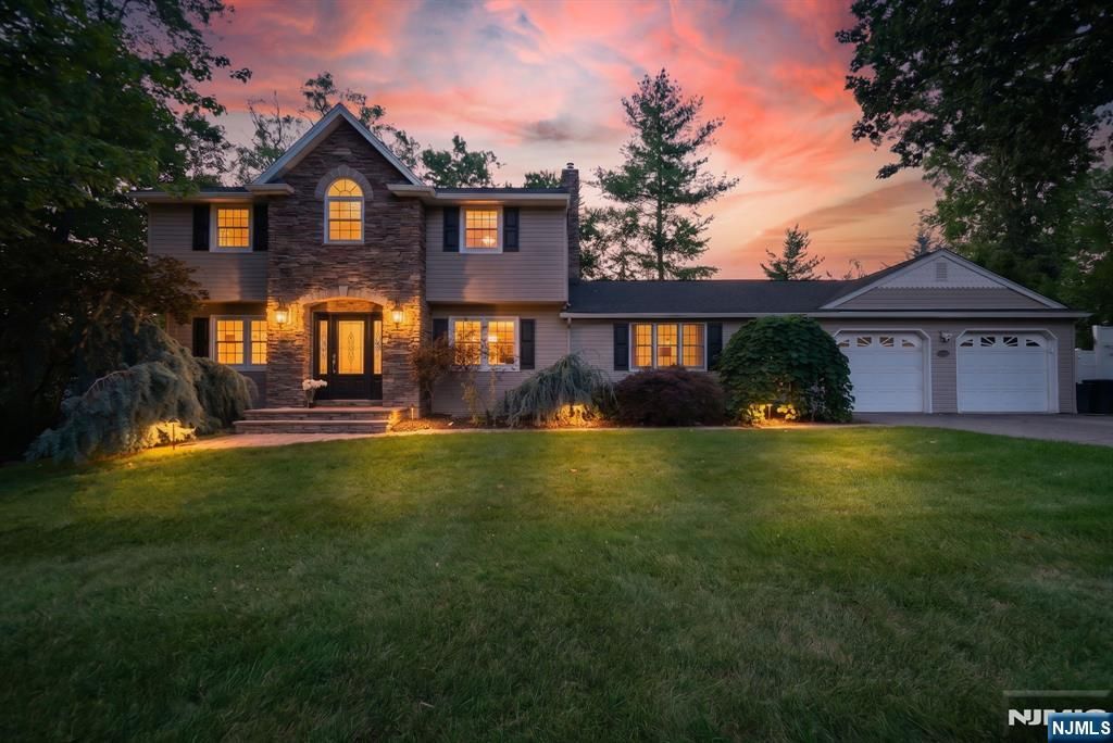 68 Fieldstone Place, Wayne, NJ 07470