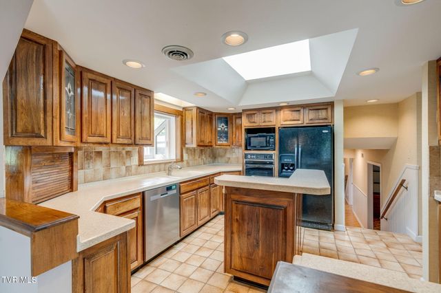 316 Claymore Drive, Kingsport, TN 37663