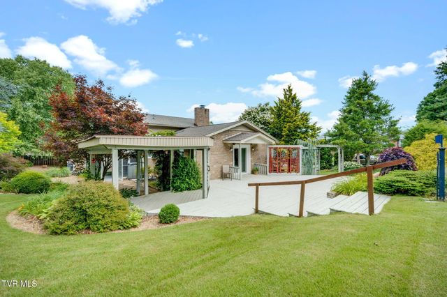 316 Claymore Drive, Kingsport, TN 37663