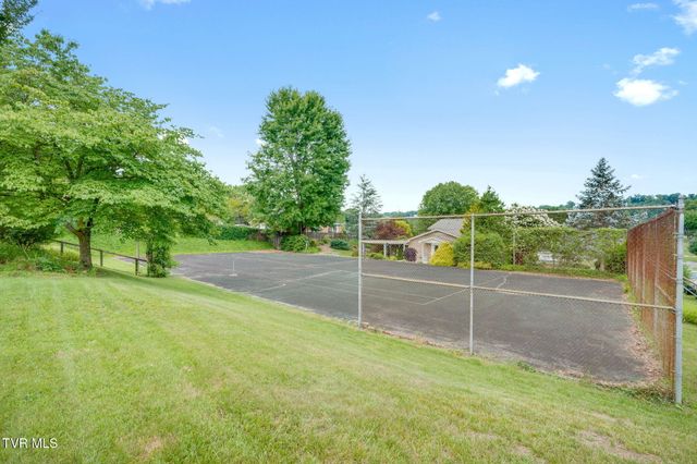316 Claymore Drive, Kingsport, TN 37663