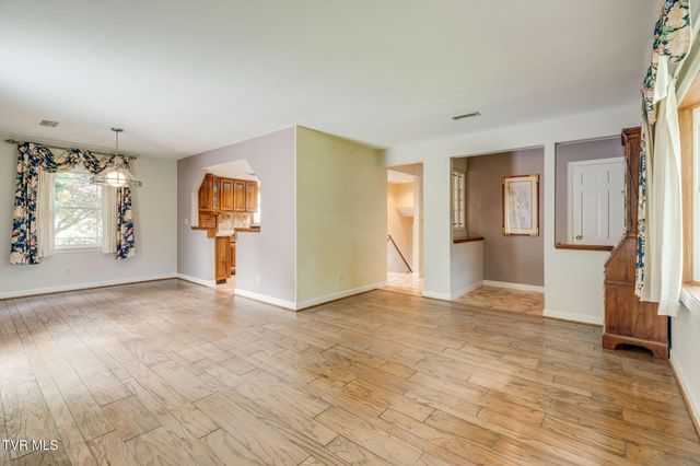 316 Claymore Drive, Kingsport, TN 37663