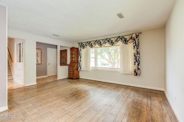 316 Claymore Drive, Kingsport, TN 37663