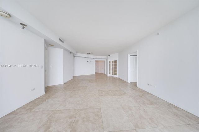 848 Brickell Key Dr 2702, Miami, FL 33131