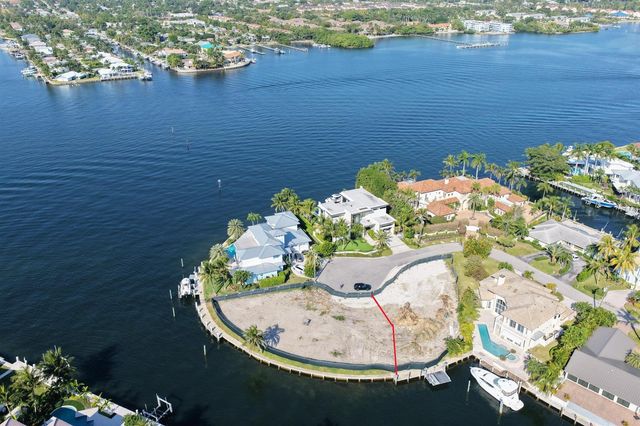 92 Island Drive S, Ocean Ridge, FL 33435