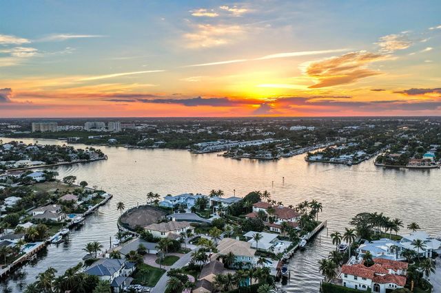 92 Island Drive S, Ocean Ridge, FL 33435