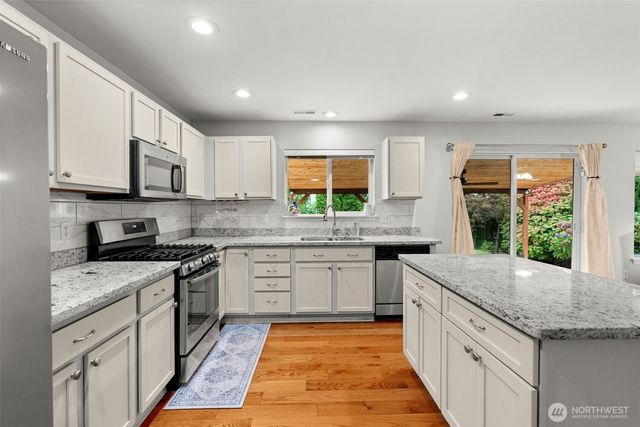 9407 185th Street Ct E, Puyallup, WA 98375