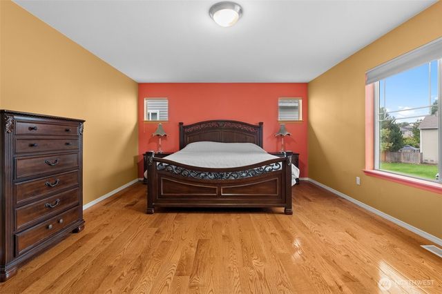 9407 185th Street Ct E, Puyallup, WA 98375
