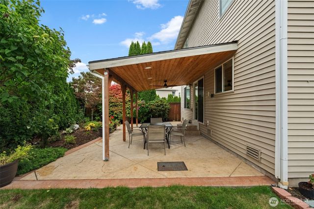 9407 185th Street Ct E, Puyallup, WA 98375