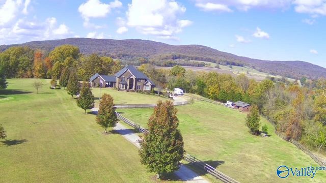 227 Keiffer Circle, New Market, AL 35761