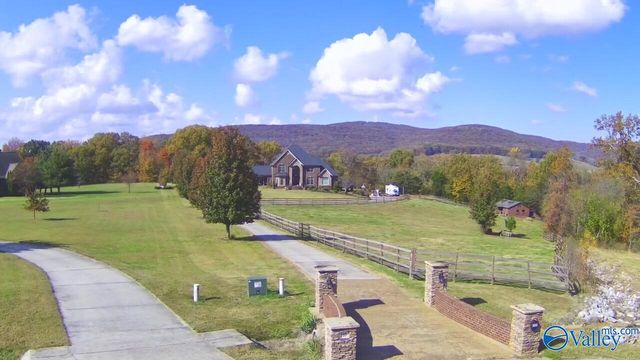 227 Keiffer Circle, New Market, AL 35761