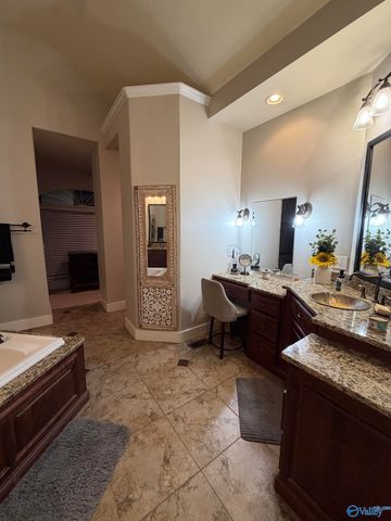 227 Keiffer Circle, New Market, AL 35761