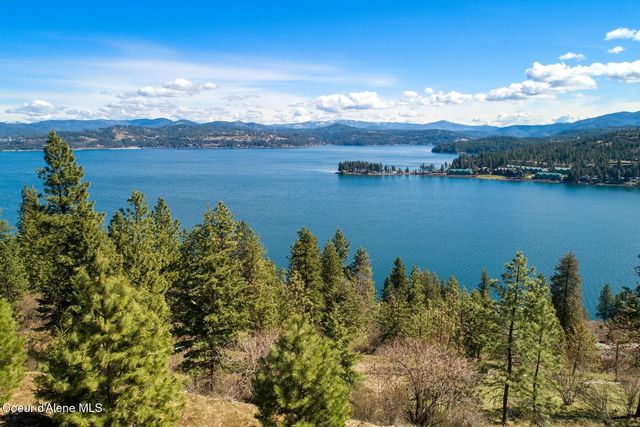 4926 S Scenic Dr, Coeur D'alene, ID 83814