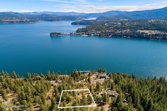 4926 S Scenic Dr, Coeur D'alene, ID 83814