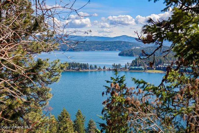 4926 S Scenic Dr, Coeur D'alene, ID 83814