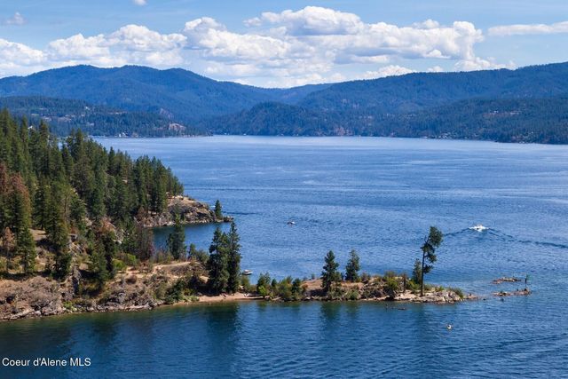 4926 S Scenic Dr, Coeur D'alene, ID 83814