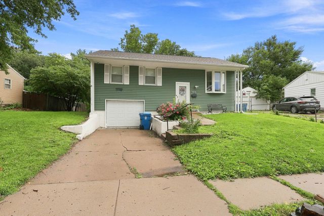 3916 8th Street, East Moline, IL 61244