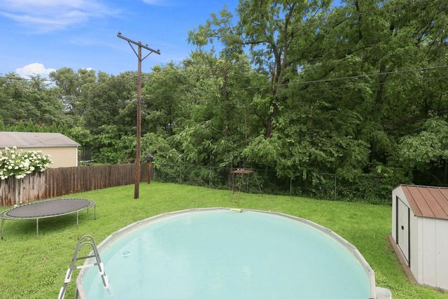 3916 8th Street, East Moline, IL 61244