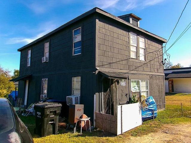 1821 Johnson, Greenville, TX 75401