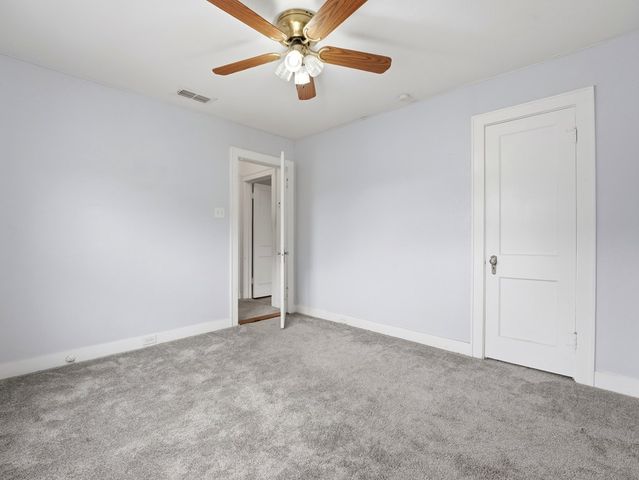 929 Golf St, Kerrville, TX 78028