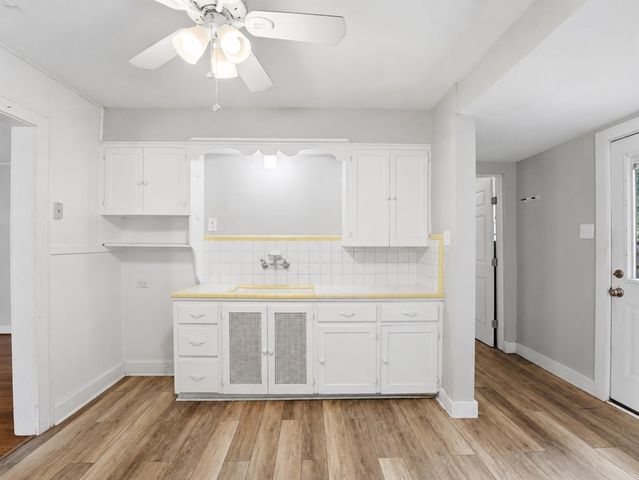 929 Golf St, Kerrville, TX 78028